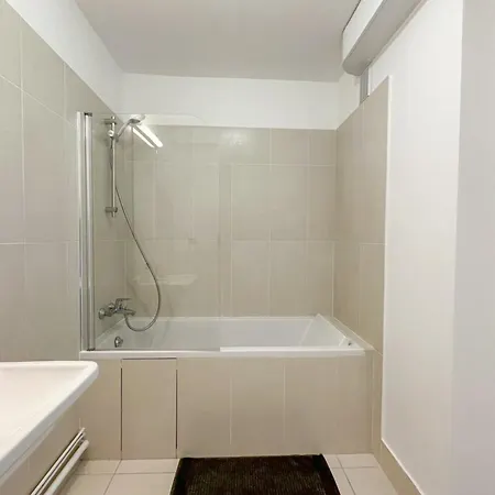 Flexliving - - Lourmel *